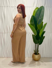 Cargar imagen en el visor de la galería, Nude Vest &amp; Palazzo Set
