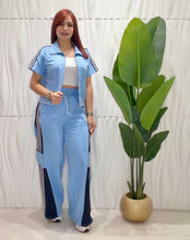 Cargar imagen en el visor de la galería, Sky Blue Travel Set
