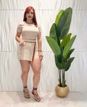 Cargar imagen en el visor de la galería, Nude Top &amp; Skort Set
