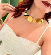 Cargar imagen en el visor de la galería, Gold Necklaces
