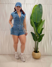 Cargar imagen en el visor de la galería, Light Denim Romper
