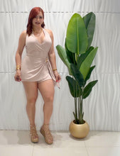 Cargar imagen en el visor de la galería, Arena Halter Romper
