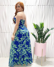 Cargar imagen en el visor de la galería, Blue and Green Floral Maxi Dress
