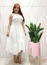 Cargar imagen en el visor de la galería, Ruffeld White Long Dress
