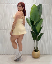 Cargar imagen en el visor de la galería, Butter Yellow Sport Romper
