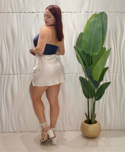 Cargar imagen en el visor de la galería, Satin White Skirt
