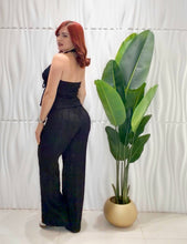 Cargar imagen en el visor de la galería, Black Halter Top &amp; Pant Set

