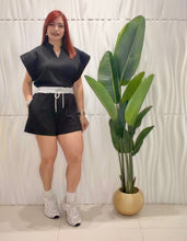 Cargar imagen en el visor de la galería, Black Top &amp; Short Set
