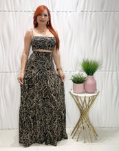 Cargar imagen en el visor de la galería, Black &amp; Mocha Crop Top &amp; Skirt Set
