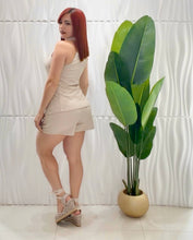 Cargar imagen en el visor de la galería, Beige Vest Set
