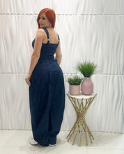Cargar imagen en el visor de la galería, Big Pockets Loose Denim Jumpsuit
