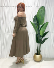 Cargar imagen en el visor de la galería, Olive Dress
