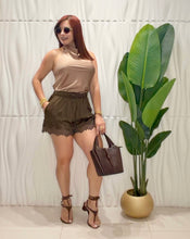 Cargar imagen en el visor de la galería, Satin Lace Short
