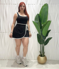Cargar imagen en el visor de la galería, Neck Black Romper Dress
