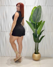 Cargar imagen en el visor de la galería, Black Vest Romper
