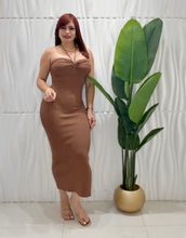 Cargar imagen en el visor de la galería, Chocolate Sweater Midi Dress
