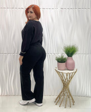 Cargar imagen en el visor de la galería, Coquette Sweater Top
