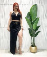 Cargar imagen en el visor de la galería, Black Crop Top &amp; Skirt Set
