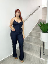 Cargar imagen en el visor de la galería, Bell Bottom Dark Denim Set
