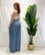 Cargar imagen en el visor de la galería, Vibrant Wide Long Pant
