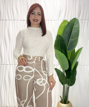 Cargar imagen en el visor de la galería, Ivory Top
