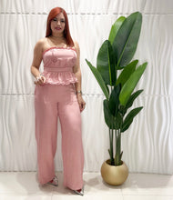 Cargar imagen en el visor de la galería, Pink Crochet Top &amp; Pant Set
