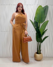 Cargar imagen en el visor de la galería, Camel Halter Jumpsuit
