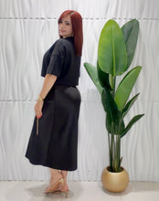 Cargar imagen en el visor de la galería, Black Midi Skirt
