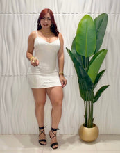 Cargar imagen en el visor de la galería, White Lace Dress
