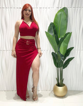 Cargar imagen en el visor de la galería, Burgundy Crop Top &amp; Skirt Set
