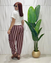 Cargar imagen en el visor de la galería, Chocolate &amp; Pink Barrel Pant
