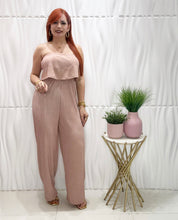 Cargar imagen en el visor de la galería, Strapples Champagne Jumpsuit
