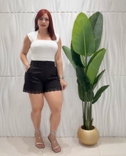Cargar imagen en el visor de la galería, Bermuda Black Short
