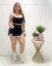 Cargar imagen en el visor de la galería, Black &amp; White Skort Set
