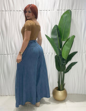 Cargar imagen en el visor de la galería, Vibrant Jeans
