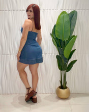 Cargar imagen en el visor de la galería, Medium Blue Denim Dress
