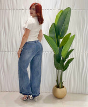 Cargar imagen en el visor de la galería, Hight Waist Light Jeans
