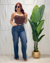 Cargar imagen en el visor de la galería, Italia Hight Waist Jeans
