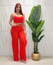 Cargar imagen en el visor de la galería, Tomato Top &amp; Pant Set
