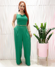 Cargar imagen en el visor de la galería, Emerald Top &amp; Pants Set
