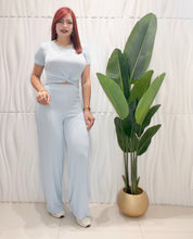 Cargar imagen en el visor de la galería, Sky Blue Travel Set
