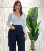 Cargar imagen en el visor de la galería, Long Sleeve Blouse
