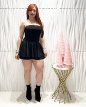 Cargar imagen en el visor de la galería, Delicate Black Romper
