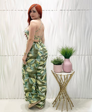 Cargar imagen en el visor de la galería, Tropical Linen Print Jumpsuit
