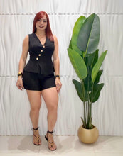 Cargar imagen en el visor de la galería, Black Vest &amp; Short Set
