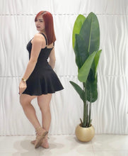 Cargar imagen en el visor de la galería, Black Flare Dress
