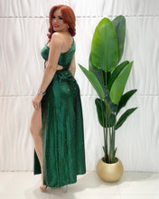 Cargar imagen en el visor de la galería, One Shoulder Green Dress
