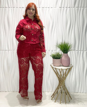 Cargar imagen en el visor de la galería, Lace Top &amp; Pant Set
