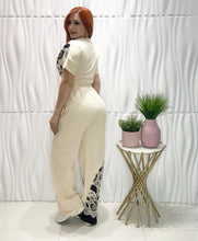 Cargar imagen en el visor de la galería, Beige &amp; Black Lace Set
