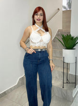 Cargar imagen en el visor de la galería, Lace Crop Top
